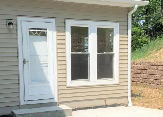 Property at 56 W Union St, Athens, OH, 45701, 1 bed, 1 bath, [object Object]
