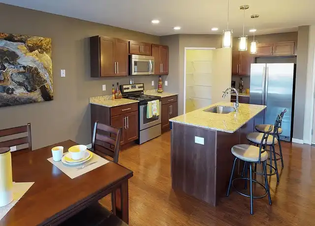 Property at Legacy Heights Apartment Homes - 3841 Knudsen Ave, Bismarck, ND, 58503, 1 bed, 1 bath, [object Object]