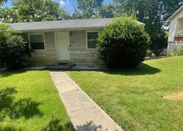 Property at 1407 Mary Ann St, Cape Girardeau, MO, 63701, 2 beds, 1.5 baths, [object Object]
