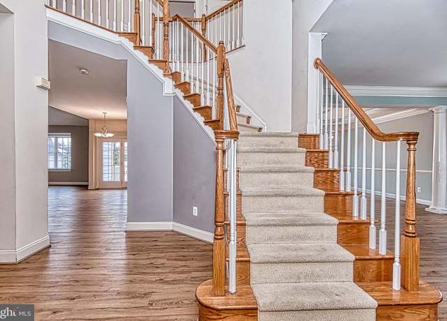 Photo of 5004 Warwick Hills Ct, Haymarket, VA 20169