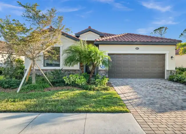 Property at 12711 Cinqueterre Dr, Venice, FL, 34293, 4 beds, 3 baths, [object Object]
