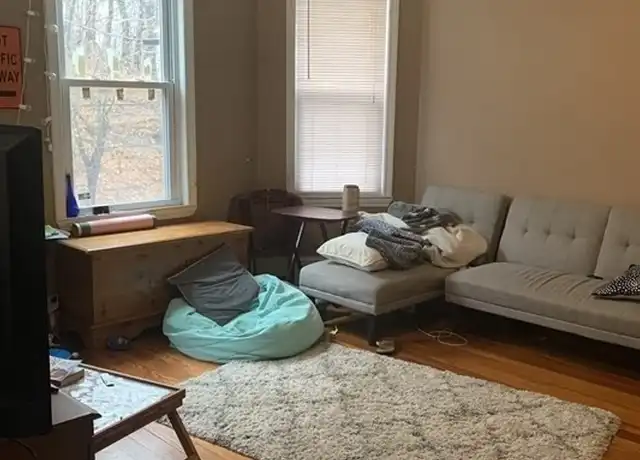 Property at 22 Fisher Ave #3, Roxbury, MA, 02120, 4 beds, 1 bath, [object Object]
