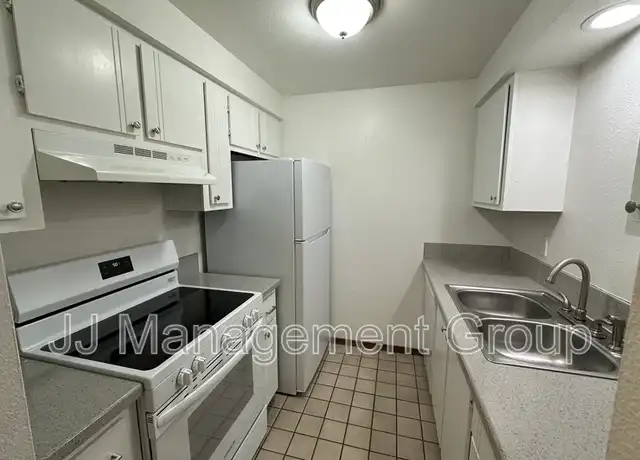 Property at 1723 W 8th Ave Unit 4, Spokane, WA, 99204, 2 beds, 1 bath, [object Object]