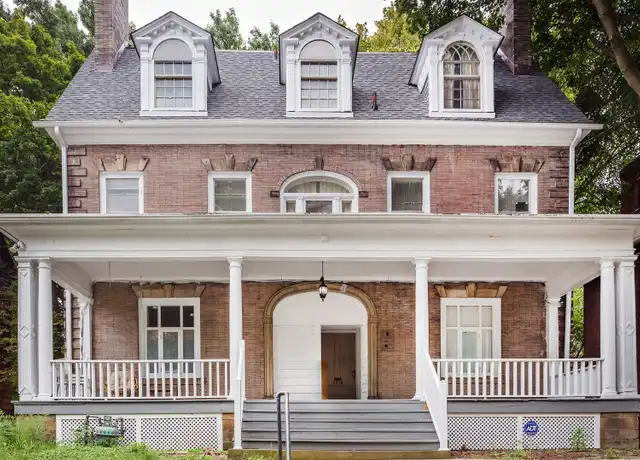 Property at 5916 Howe St in Shadyside - 5916 Howe St, Pittsburgh, PA, 15232, 1 bed, 1 bath, [object Object]