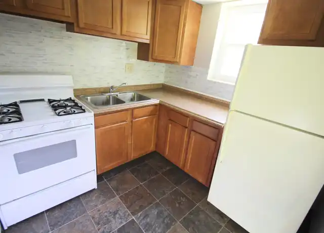 Property at 424 E Wheeling St Unit F-6, Washington, PA, 15301, 1 bed, 1 bath, [object Object]