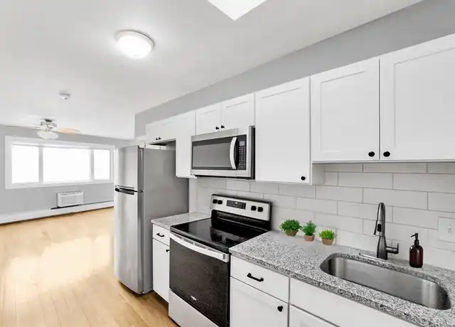 Property at 39 Willow St Unit 2, Boston, MA, 02132, 0 beds, 1 bath, [object Object]