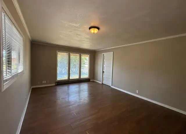 Property at 275 SW 2nd St Unit 2, Prineville, OR, 97754, 2 beds, 1 bath, [object Object]