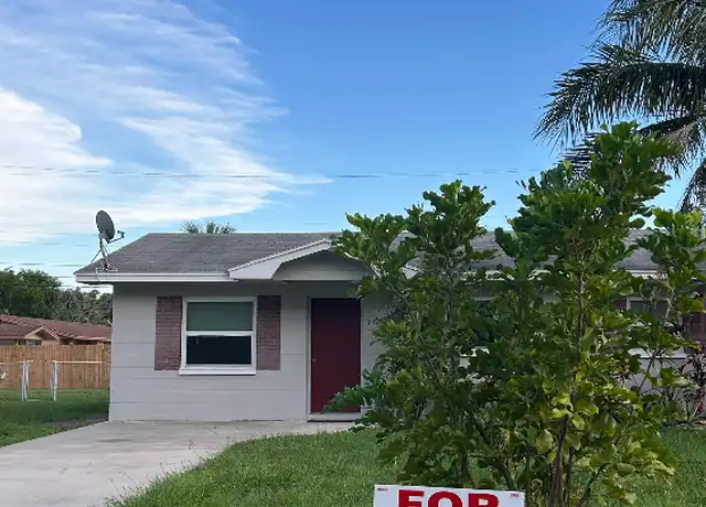 Property at 10158 106th Ter, Largo, FL, 33773, 1 bed, 1 bath, [object Object]