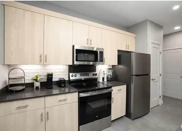 Property at 615 Dallas Ave Fl -Stwy 3), McAllen, TX, 78501, 1 bed, 1 bath, [object Object]