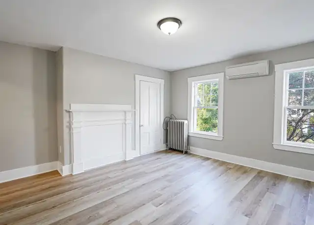 Property at 73 Main St Unit 2, Pepperell, MA, 01463, 4 beds, 1 bath, [object Object]