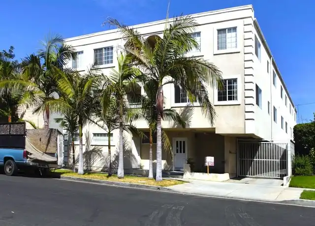 Property at 2432 Colby Ave Unit 204, Los Angeles, CA, 90064, 3 beds, 2 baths, [object Object]