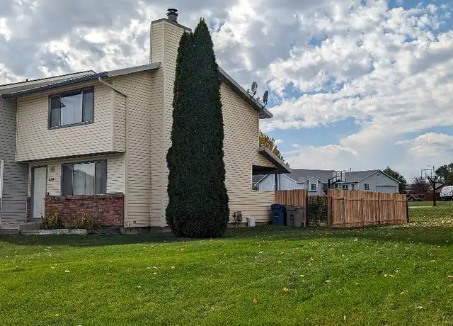 Property at 679 Brookside Ct, Mountain Home, ID, 83647, 2 beds, 1.5 baths, [object Object]