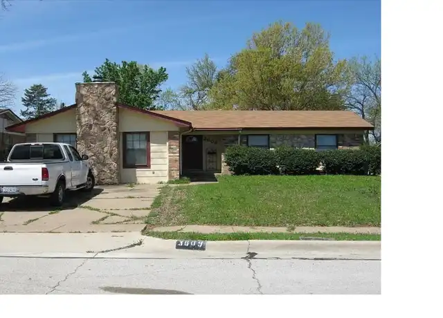 Property at 3809 Yellowstone St, Irving, TX, 75062, 4 beds, 2 baths, [object Object]