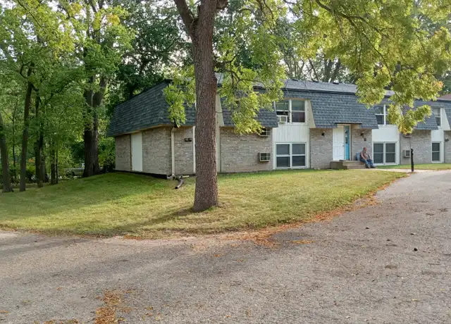 Property at 4766 Wolverton Ln Apt 4, Rockford, IL, 61109, 1 bed, 1 bath, [object Object]