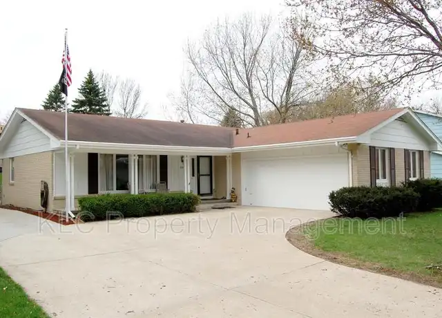 Property at 6600 Sheridan Ave, Des Moines, IA, 50322, 3 beds, 2 baths, [object Object]