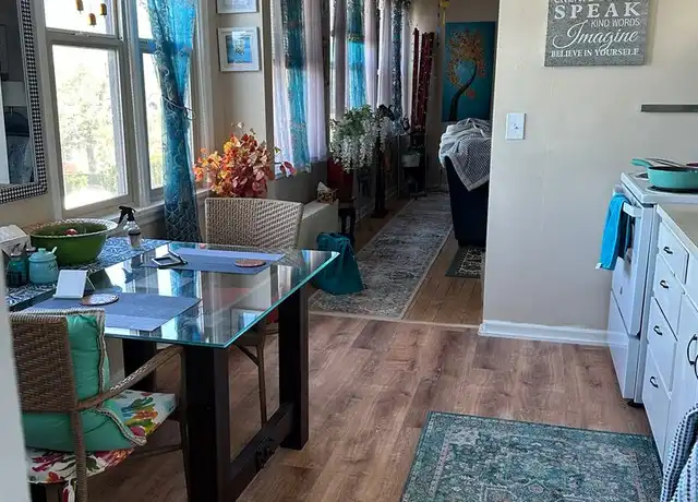 Property at 1418 Commercial St Apt 207, Astoria, OR, 97103, 1 bed, 1 bath, [object Object]
