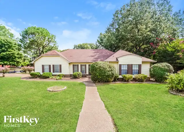 Property at 8066 S Regis Pl, Cordova, TN, 38018, 4 beds, 2 baths, [object Object]