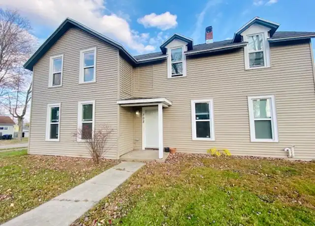 Property at 702 Algoma St Unit 2, New London, WI, 54961, 1 bed, 1 bath, [object Object]