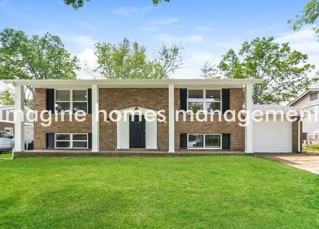 Property at 534 Goldwood Dr, Ballwin, MO, 63021, 3 beds, 2 baths, [object Object]