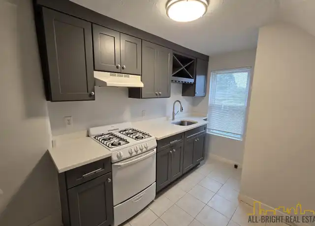 Property at 364 East St Unit L302, Dedham, MA, 02026, 1 bed, 1 bath, [object Object]