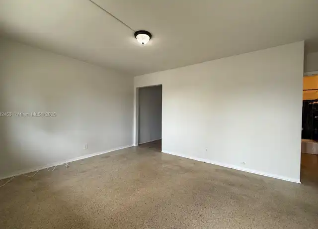 Property at 900 SW 5th St Unit 2, Hallandale Beach, FL, 33009, 2 beds, 1 bath, [object Object]