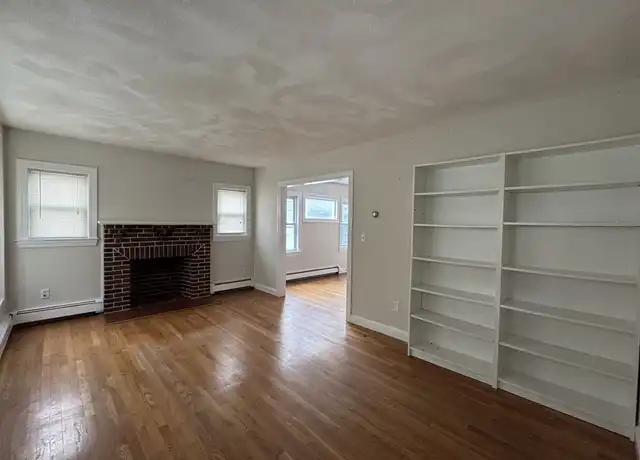 Property at 108 Gilbert Rd Unit 1, Belmont, MA, 02478, 2 beds, 1 bath, [object Object]