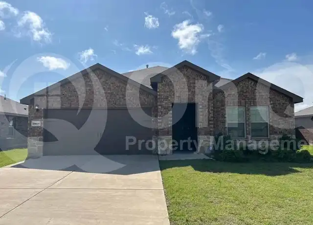 Property at 3060 Stradford Way, Forney, TX, 75126, 4 beds, 2 baths, [object Object]