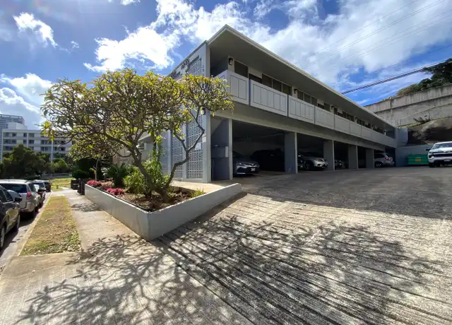 Property at 2981 Ala Napuaa Pl Unit 204, Honolulu, HI, 96818, 2 beds, 1 bath, [object Object]