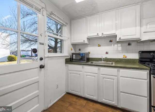 Property at 2515 Colebrooke Dr, Hillcrest Heights, MD, 20748, 2 beds, 1 bath, [object Object]