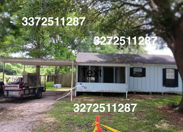 Property at 900 Texaco St, New Iberia, LA, 70563, 3 beds, 1 bath, [object Object]