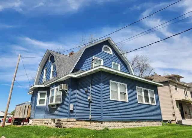 Property at 620 Bowery St Unit 3, Iowa City, IA, 52240, 3 beds, 1 bath, [object Object]