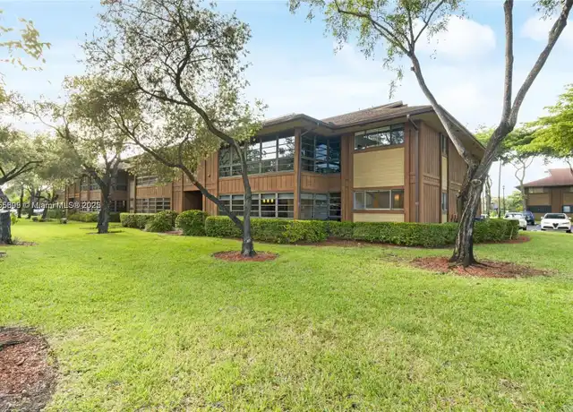 Property at 4970 NW 102nd Ave Unit 102-4, Doral, FL, 33178, 2 beds, 2 baths, [object Object]