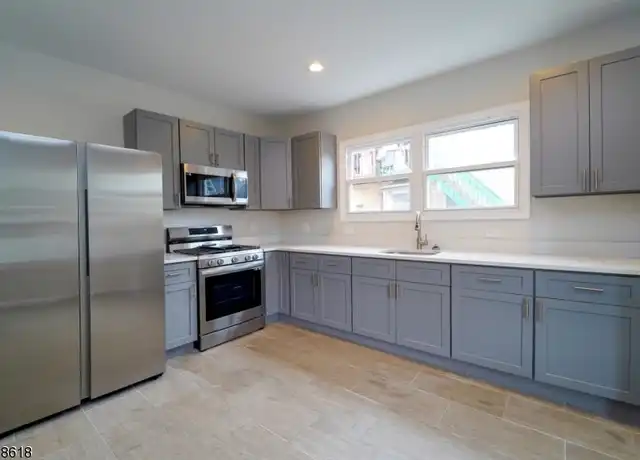 Property at 26 Sheridan Ave #1, Paterson, NJ, 07502, 2 beds, 1 bath, [object Object]