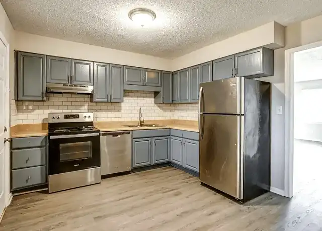 Property at Greenwood Village - 101 Ramblelake Rd, Charlotte, NC, 28273, 2-3 beds, 1-1.5 bath, [object Object]