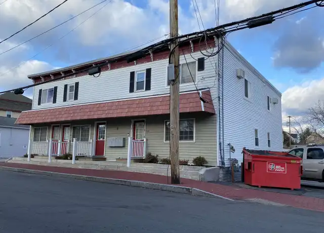 Property at 10 Railroad Ave Unit 3BR, Derry, NH, 03038, 3 beds, 1 bath, [object Object]