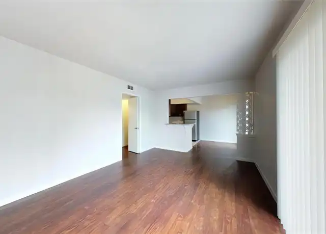 Property at 5515 Gaston Ave Unit 222, Dallas, TX, 75214, 1 bed, 1 bath, [object Object]