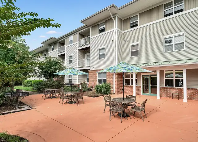 Photo of 2001 Southampton St, Woodbridge, VA 22191