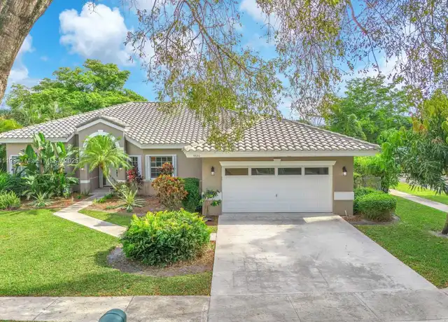 Property at 9690 NW 39th St, Hollywood, FL, 33024, 4 beds, 2.5 baths, [object Object]
