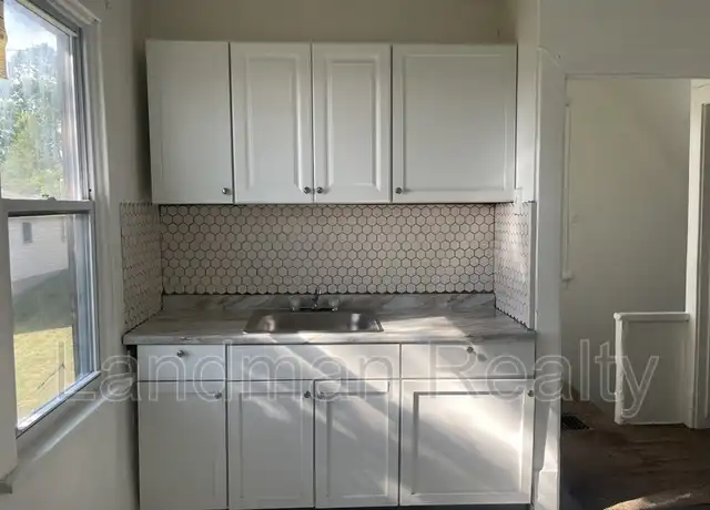Property at 1615 Cedar St Unit 2, Turtle Creek, PA, 15145, 2 beds, 1 bath, [object Object]