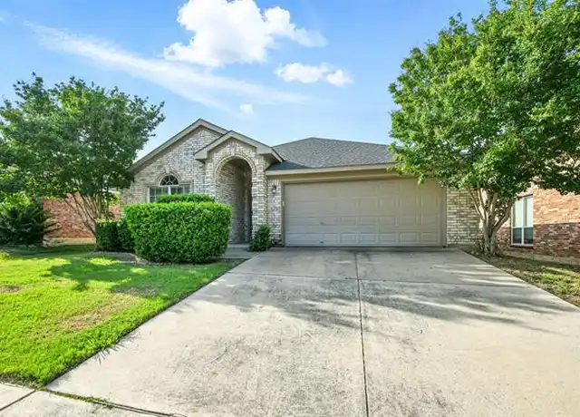 Property at 4925 Happy Trl, Fort Worth, TX, 76244, 3 beds, 2 baths, [object Object]