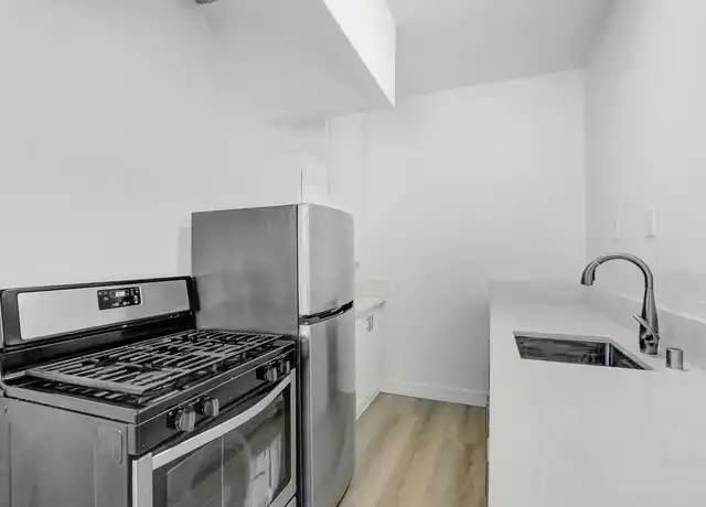 Property at Ancelle - 701 Gramercy Dr, Los Angeles, CA, 90005, 0-1 beds, 1 bath, [object Object]
