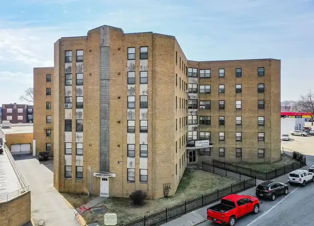 Property at The Avenue apartments - 2235 Saint Marys Ave, Omaha, NE, 68102, 0-1 beds, 1 bath, [object Object]