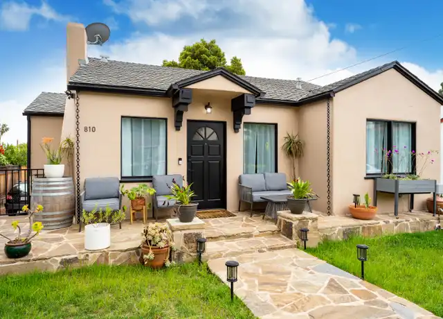 Property at 810 E Anapamu St, Santa Barbara, CA, 93103, 2 beds, 1.5 baths, [object Object]