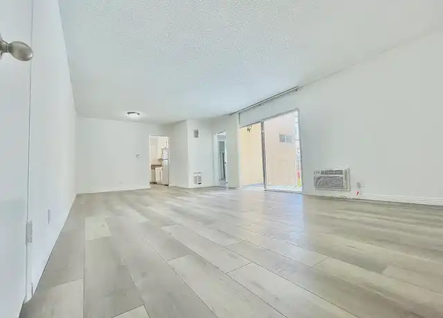 Property at Rexford Park Plaza - 300 S Rexford Dr, Beverly Hills, CA, 90212, 1 bed, 1-1.5 bath, [object Object]