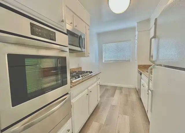 Property at Rexford Park Plaza - 300 S Rexford Dr, Beverly Hills, CA, 90212, 1-2 bed, 1-2 bath, [object Object]