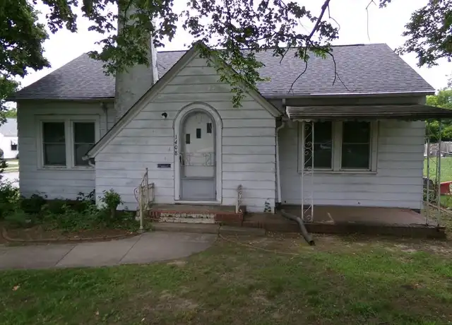 Property at 1408 E Martin Luther King Jr Dr, High Point, NC, 27260, 3 beds, 2 baths, [object Object]