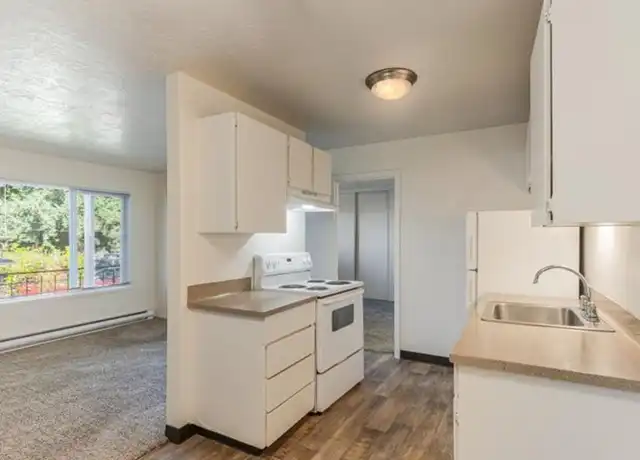 Property at 7911 SE King Rd Unit 77, Milwaukie, OR, 97222, 1 bed, 1 bath, [object Object]