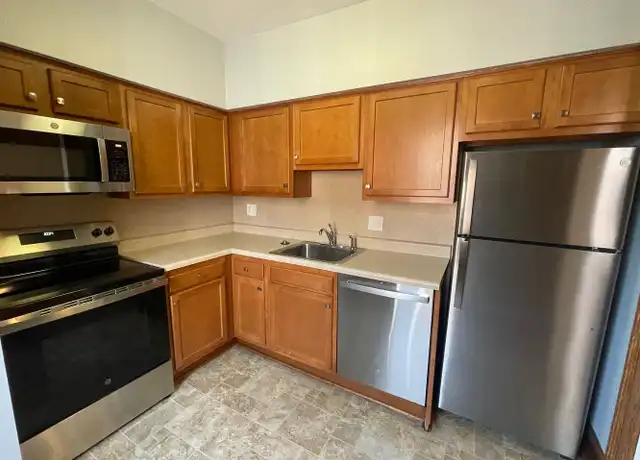 Property at South Lake Apartments, LLC - 4749 S Lake Ave, STUYVSNT PLZ, NY, 12203, 1 bed, 1 bath, [object Object]
