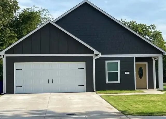 Property at 508 E Main St, Whitesboro, TX, 76273, 3 beds, 2 baths, [object Object]