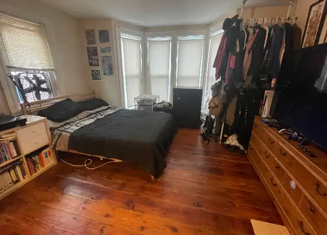 Property at 385 Pine St Unit 2, Providence, RI, 02903, 3 beds, 1 bath, [object Object]